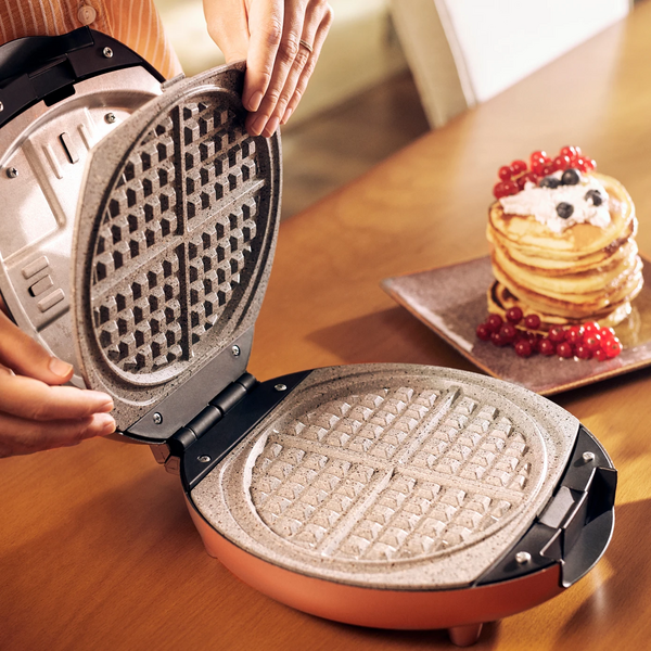 Karaca Funday Çıkarılabilir Plakalı 3’ü 1 Arada Waffle Krep ve Künefe Makinesi Rosegold