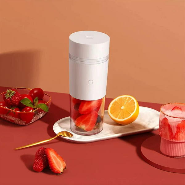 Xiaomi Taşınabilir Şarjlı Smoothie Blender (Xiaomi Türkiye Garantili)